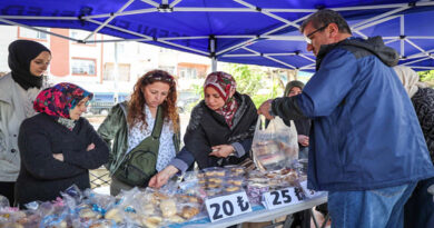 ESENLER’DE GAZZE İÇİN YARDIM KERMESİ DÜZENLENDİ