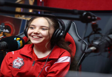 RADYO ESENLER’İN KONUĞU DÜNYA ŞAMPİYONLARI…