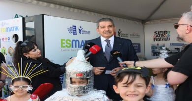 ESENLER’İN STANDI İLGİ ODAĞI OLDU